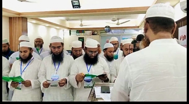 নকীবদের শপথ গ্রহণ; ফরিদপুরের মুফতি আবু নাসির আইয়ুবীর সাফল্য অর্জন 