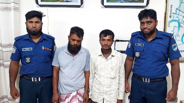 ডাবের পানিতে চেতনানাশক, কোটচাঁদপুরে অজ্ঞান পার্টির ২ সদস্য গ্রেপ্তার