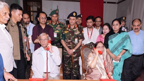 জুলাই গণঅভ্যুত্থান স্মৃতি জাদুঘর পরিদর্শনে রাষ্ট্রপতি