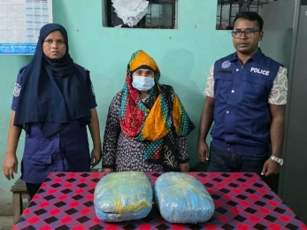 জামালপুরে রাণীগঞ্জ যৌনপল্লীতে পুলিশের অভিযান, ৪ কেজি গাঁজাসহ নারী গ্রেপ্তার