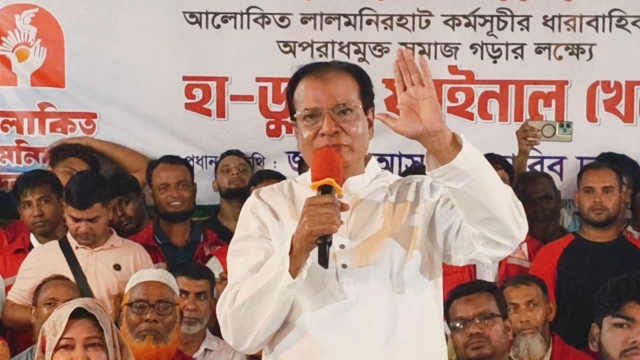 মানুষের সঙ্গে কাজের সম্পৃক্ততাই আমাকে ক্লান্ত হতে দেয় না: ত্রাণমন্ত্রী