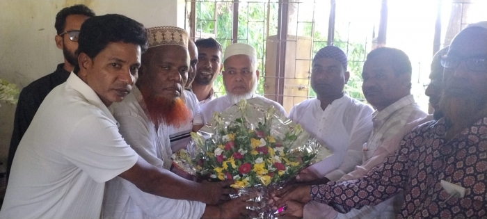 সিরাজগঞ্জে কাদাই যমুনা সেতু দাখিল মাদ্রাসার এডহক কমিটির পরিচিতি সভা অনুষ্ঠিত